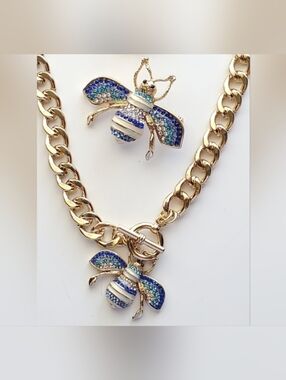 Curb Link Necklace with Bumble Bee Pendant and Matching Brooch
